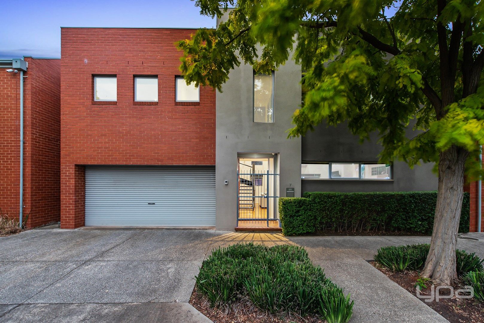 7 Catani Mews, Caroline Springs VIC 3023, Image 0