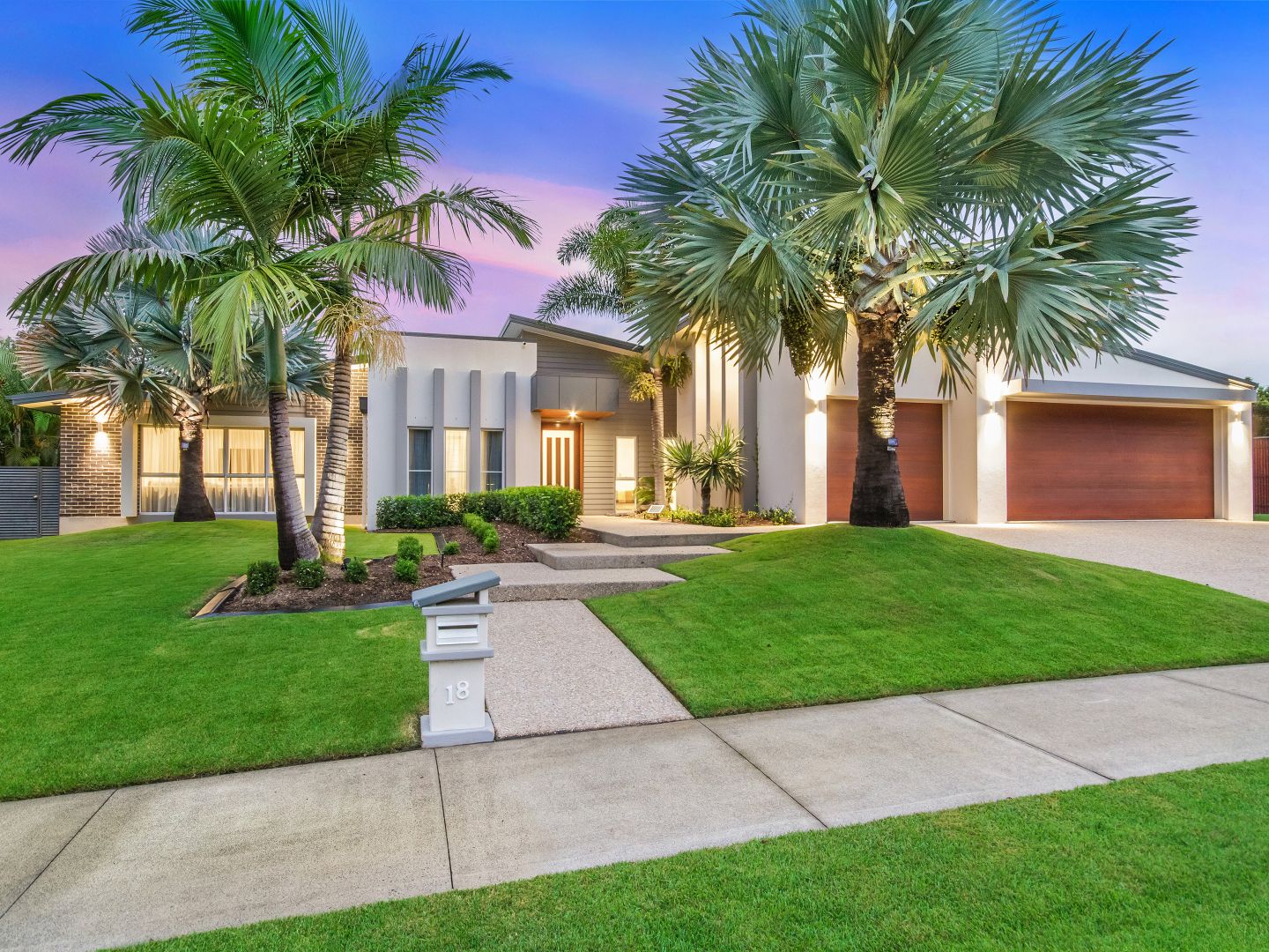 18 Willie Wagtail Crescent, Upper Coomera QLD 4209
