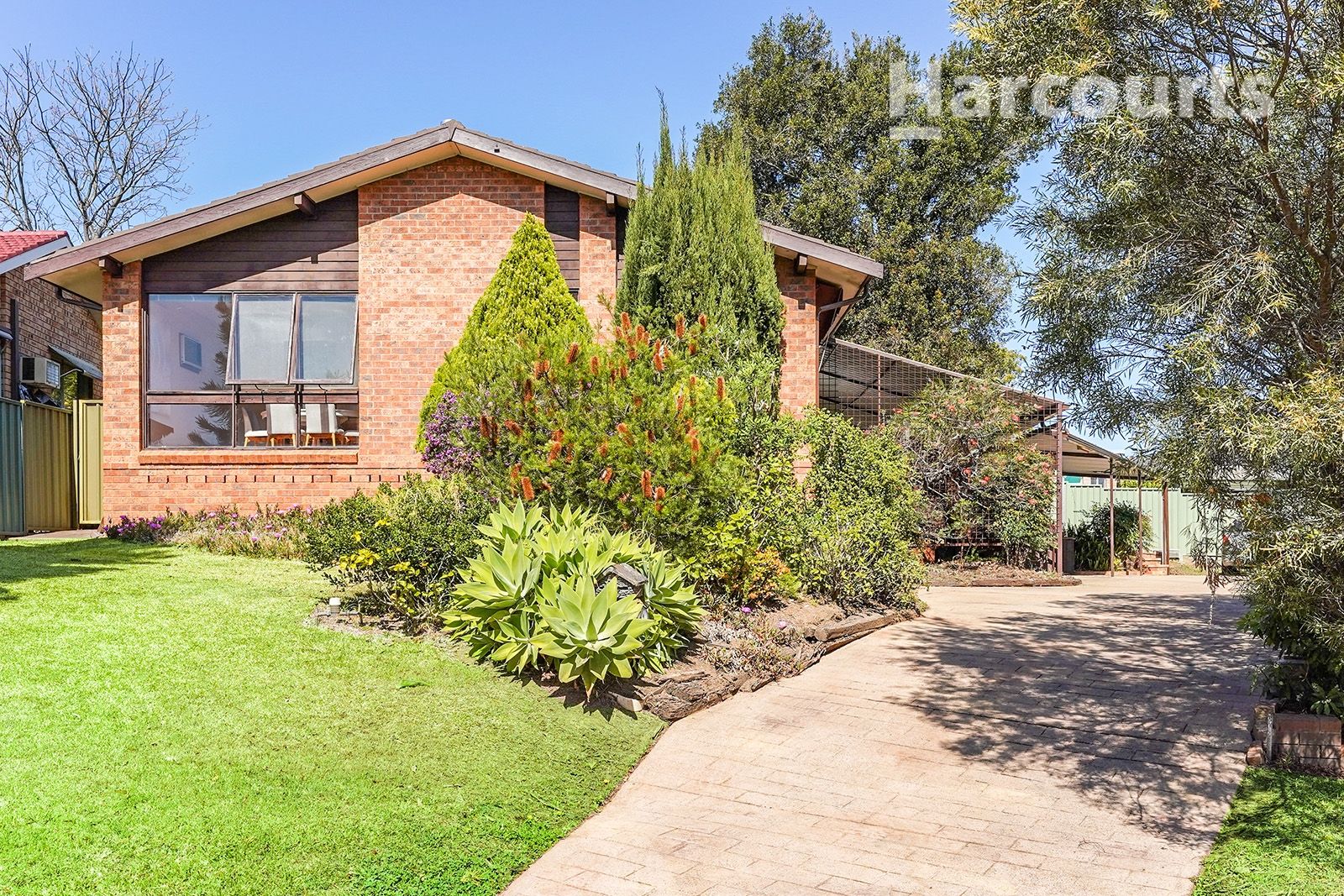 77 Greenoaks Avenue, Bradbury NSW 2560, Image 0