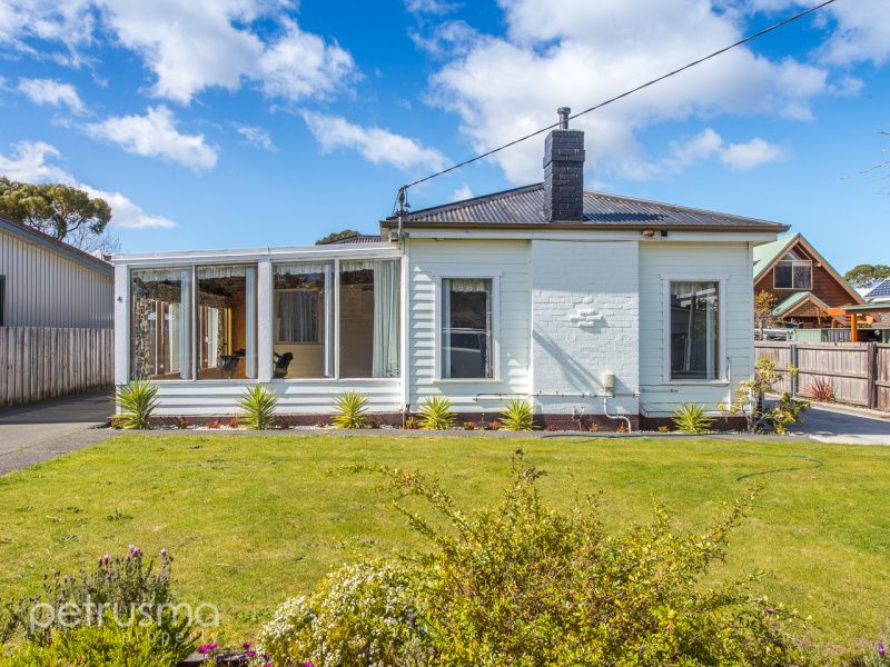 4 Alamein Avenue, Bellerive TAS 7018, Image 0