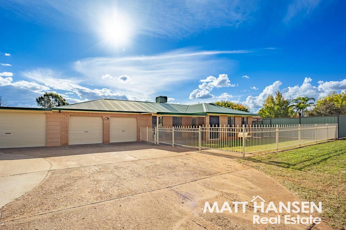 Picture of 1 Andrew Place, DUBBO NSW 2830