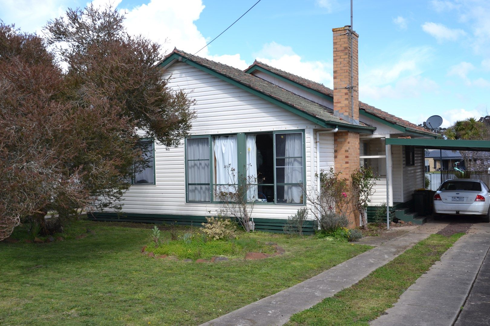 14 White Avenue, Hamilton VIC 3300