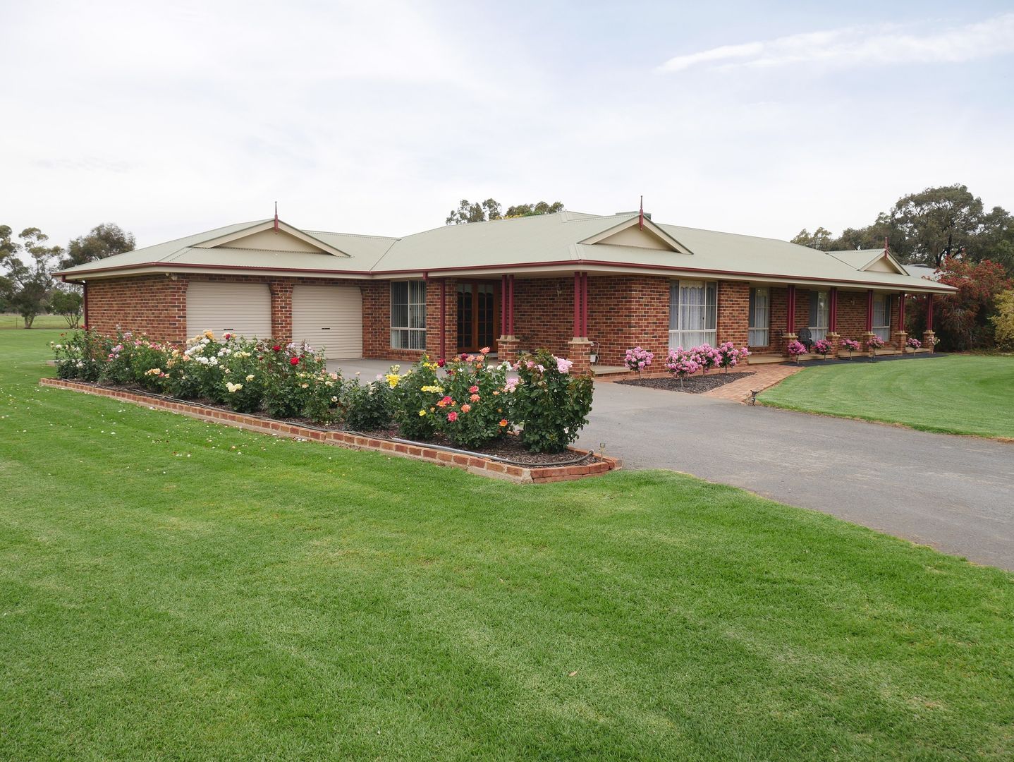 82 Almond Road, Leeton Property History & Address Research Domain