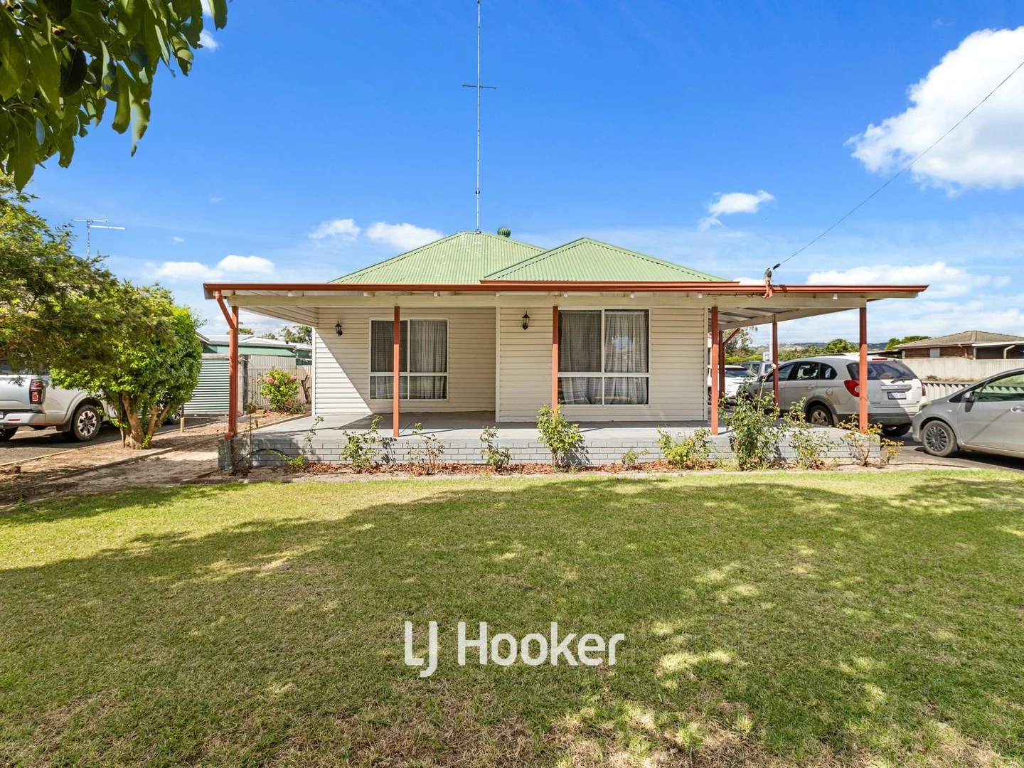 58 Third Street, Harvey WA 6220