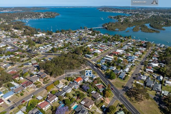 Picture of 10 Sandra Street, FENNELL BAY NSW 2283