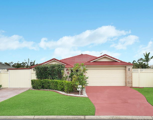 34 Pinewood Street, Wynnum West QLD 4178