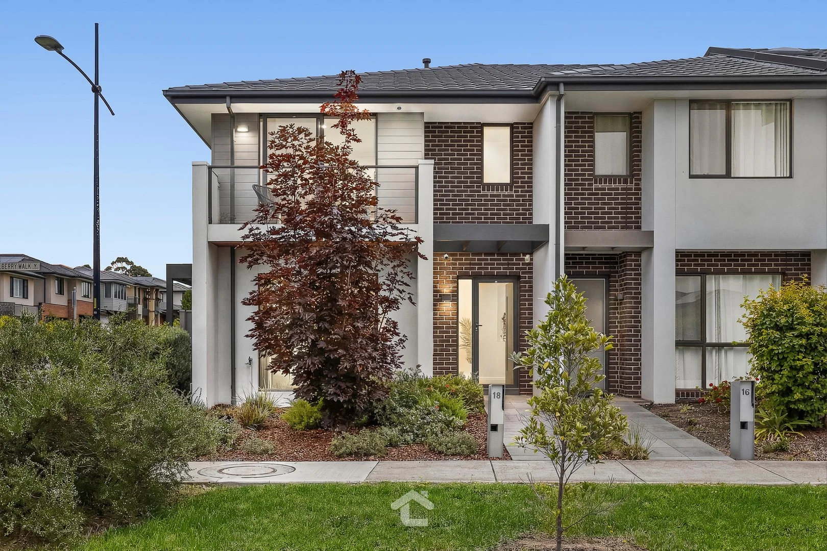 18 Mulberry Walk, Wantirna South VIC 3152
