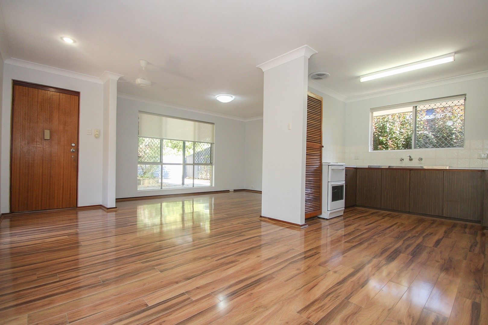 3 bedrooms Townhouse in 2 Thelma Street MOSMAN PARK WA, 6012