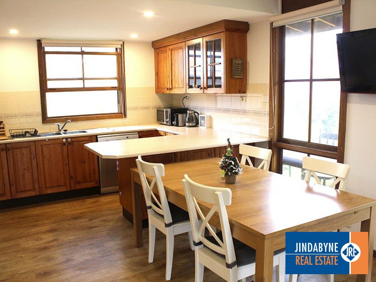 3 bedrooms Apartment / Unit / Flat in 26A Mitchell Circuit JINDABYNE NSW, 2627