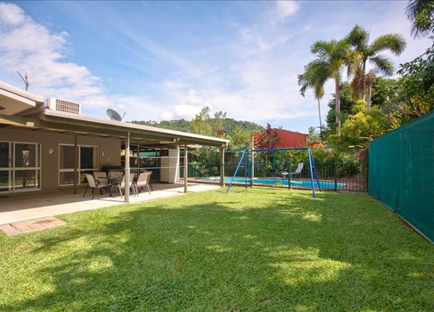 10 Meston Crescent, Brinsmead QLD 4870