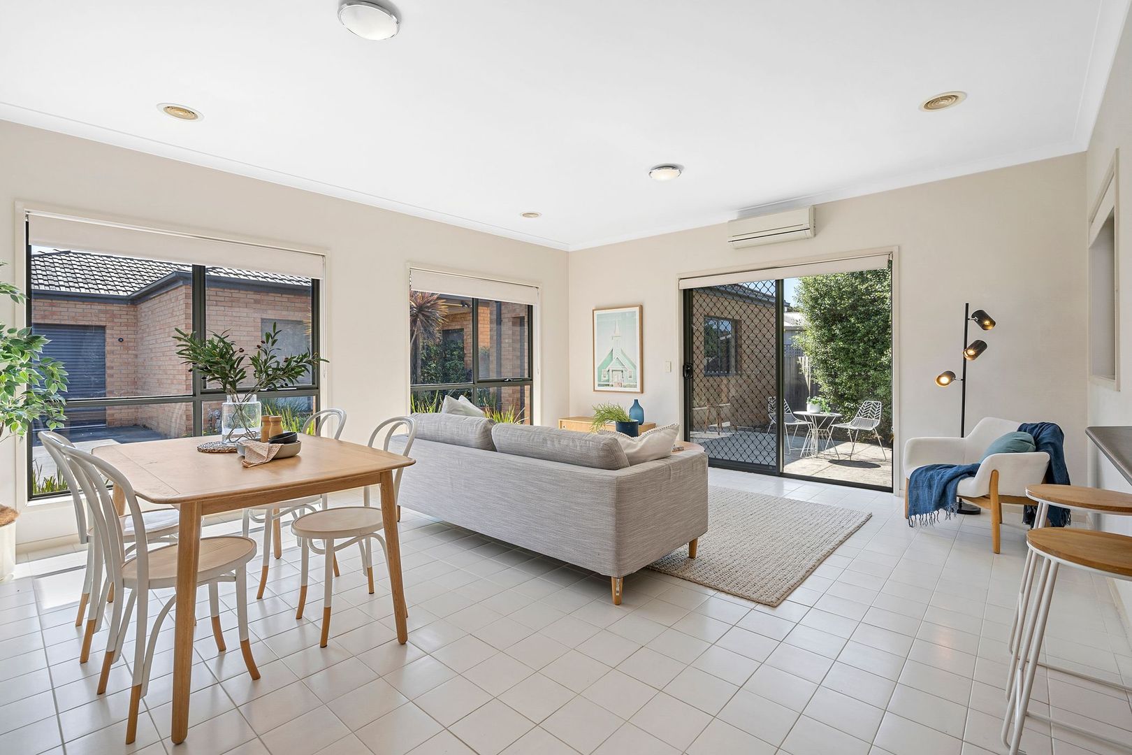 3/25 Schmitt Court, Whittington VIC 3219, Image 2