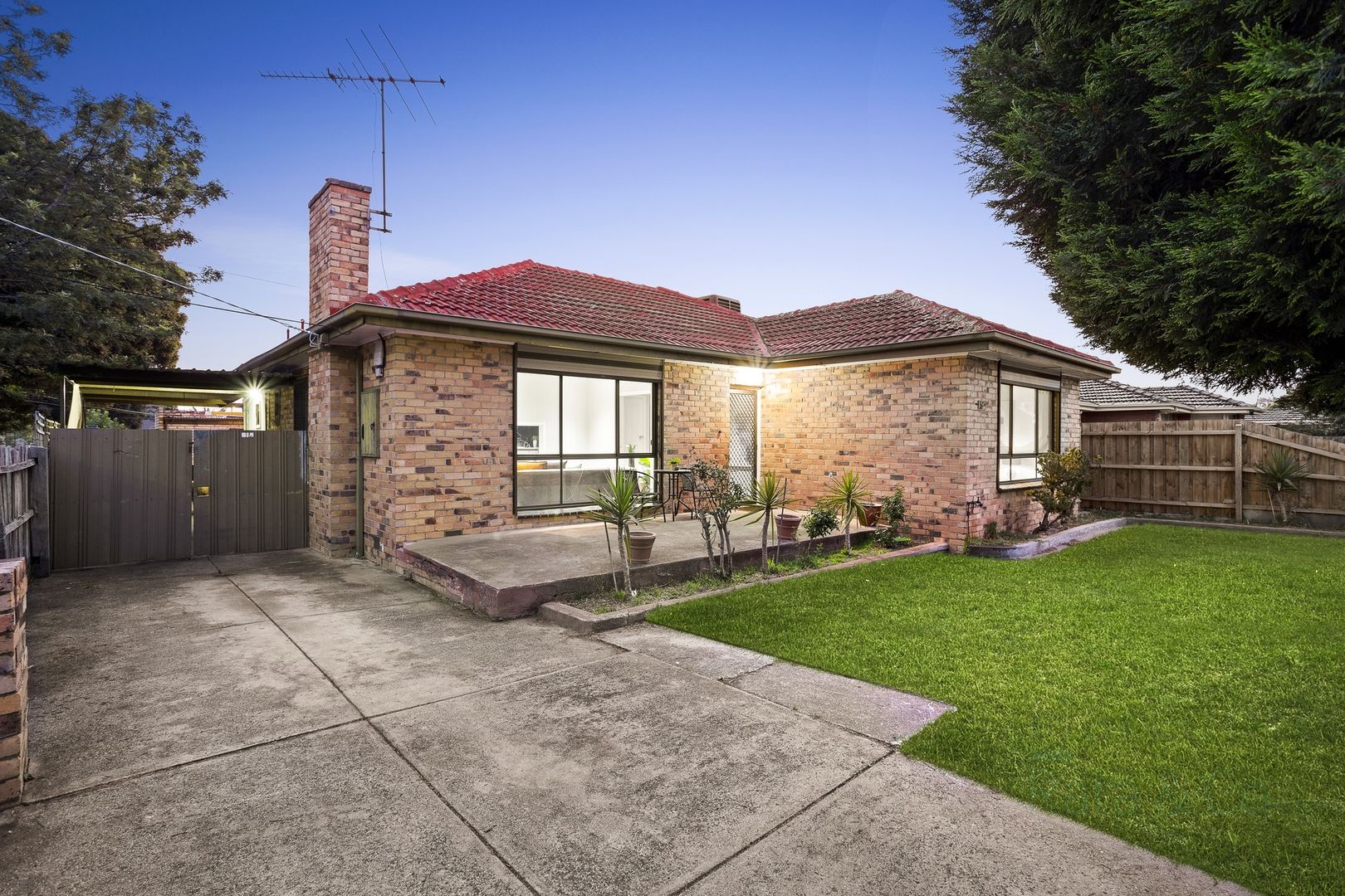 19 MacKey Street, Lalor VIC 3075 Domain