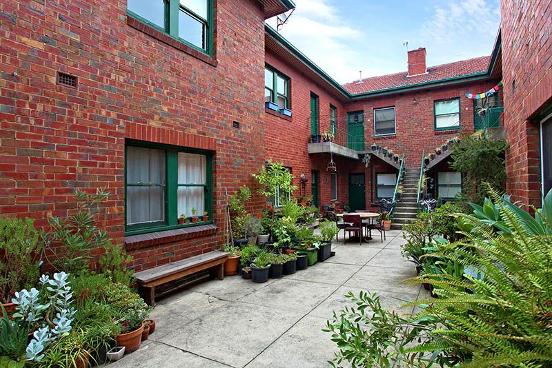 2 bedrooms Apartment / Unit / Flat in 08/180 Lennox Street RICHMOND VIC, 3121