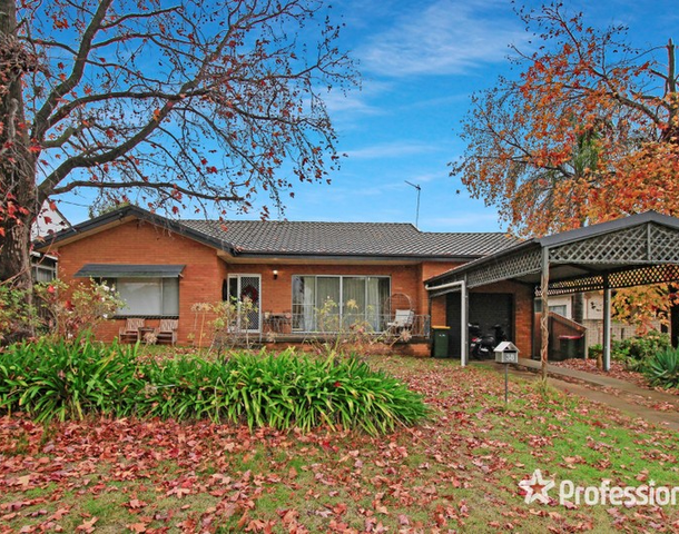 38 Walteela Avenue, Mount Austin NSW 2650