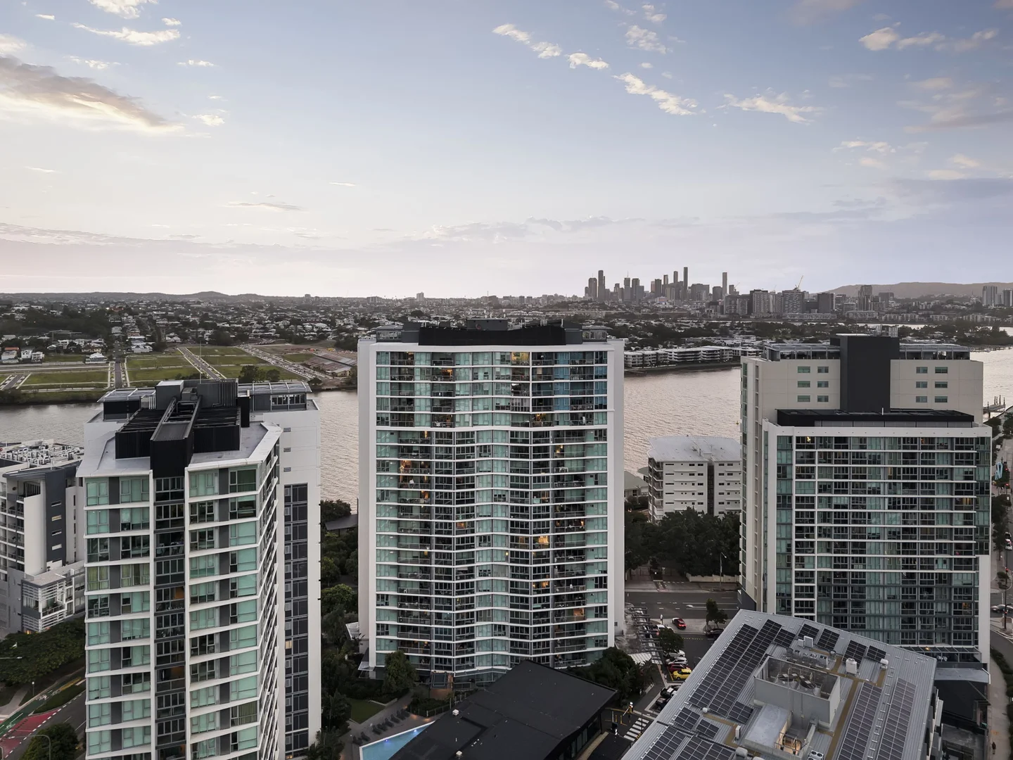 Additional image 2 of 11601/8 Harbour Road, Hamilton QLD 4007