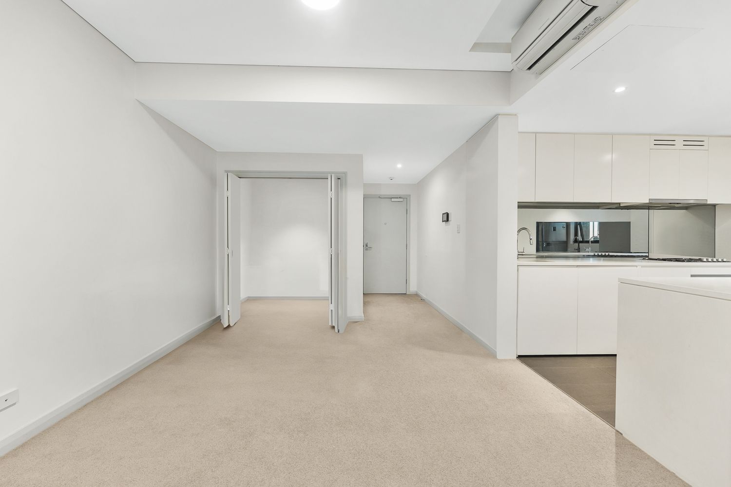 808/55 Hill Road, Wentworth Point NSW 2127, Image 1