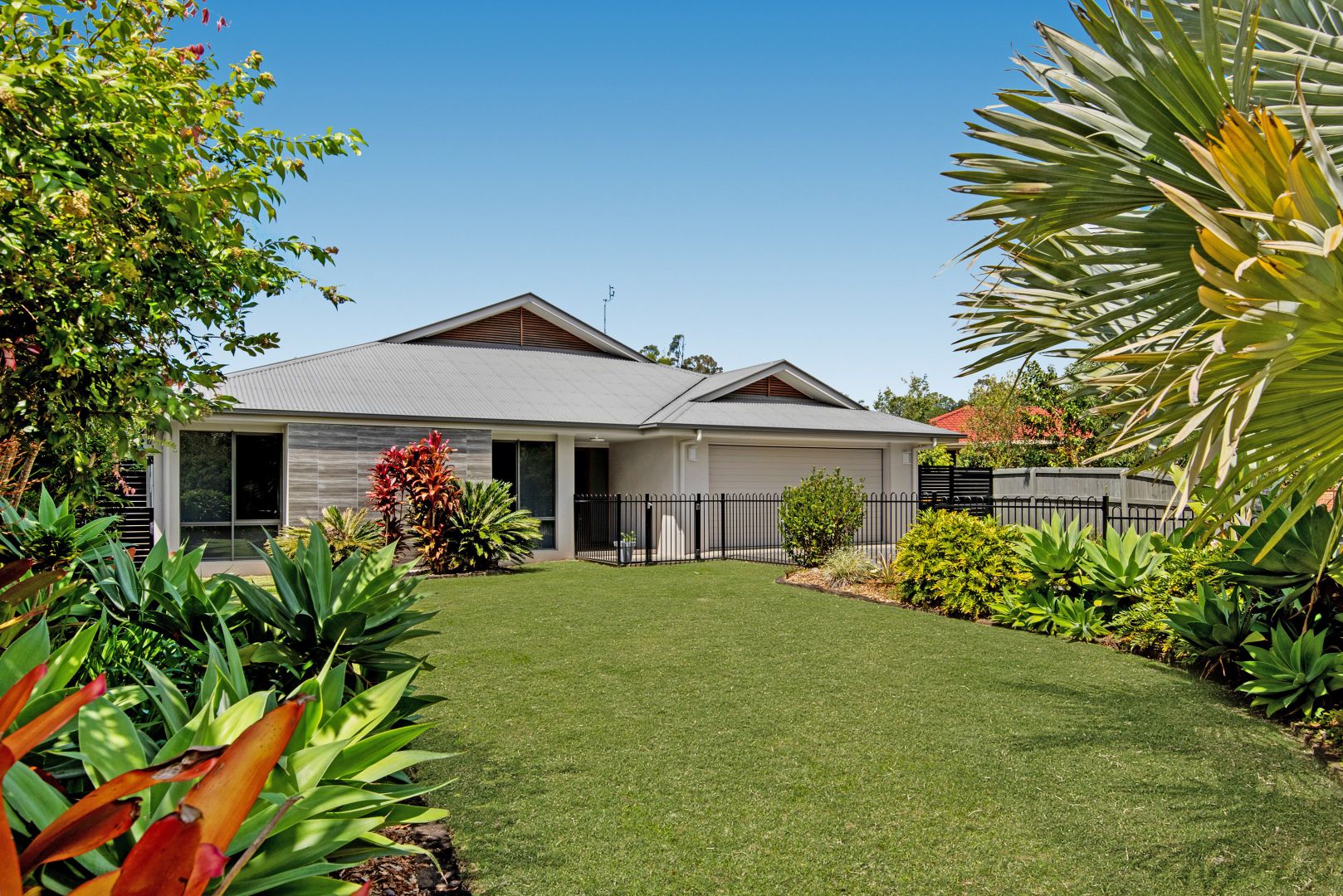 4 Brand Place, Mooloolah Valley QLD 4553, Image 2