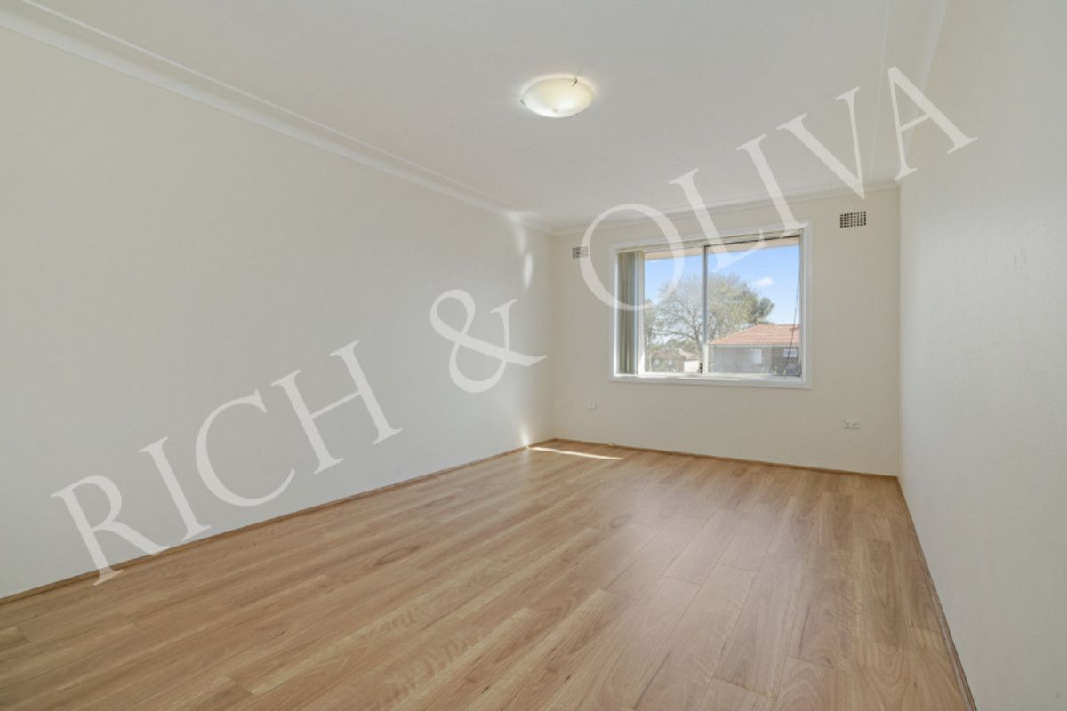 2 bedrooms Apartment / Unit / Flat in 6/8 Queensborough Road CROYDON PARK NSW, 2133
