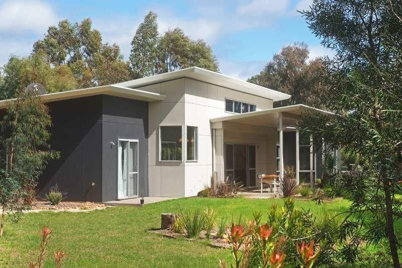 35 Hermitage Drive, Margaret Rive Property History & Address Research