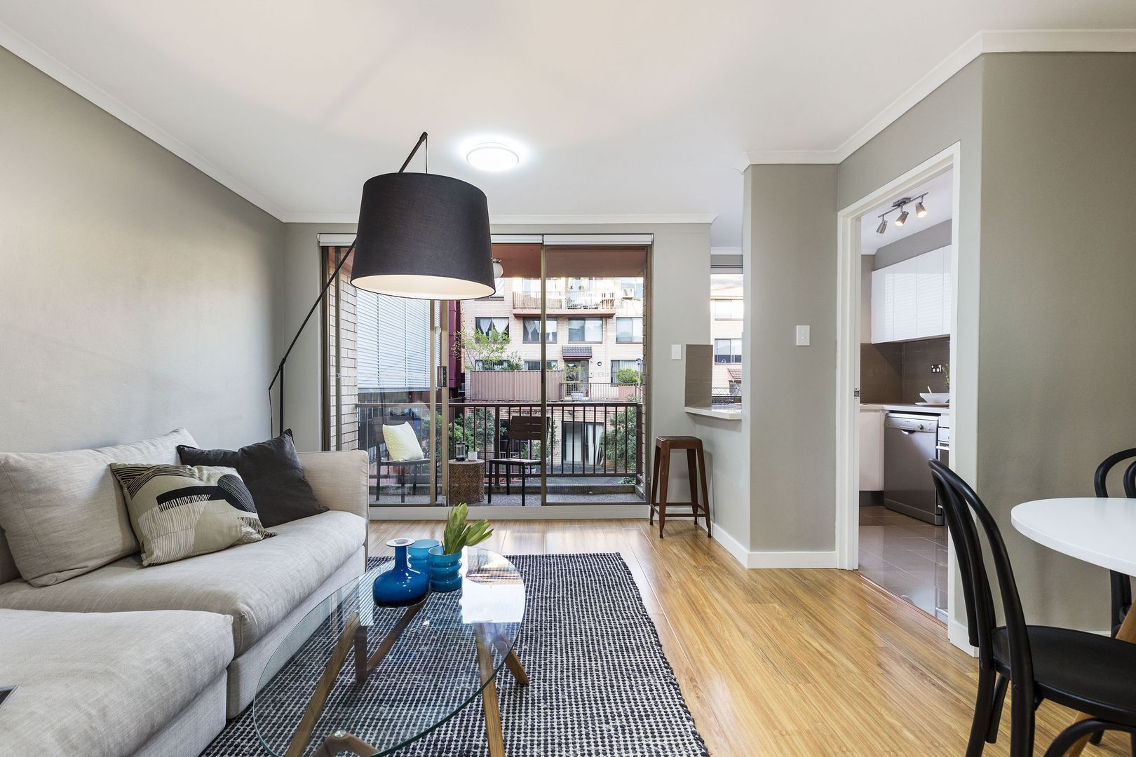 2 bedrooms Apartment / Unit / Flat in 27/2 Goodlet Street SURRY HILLS NSW, 2010