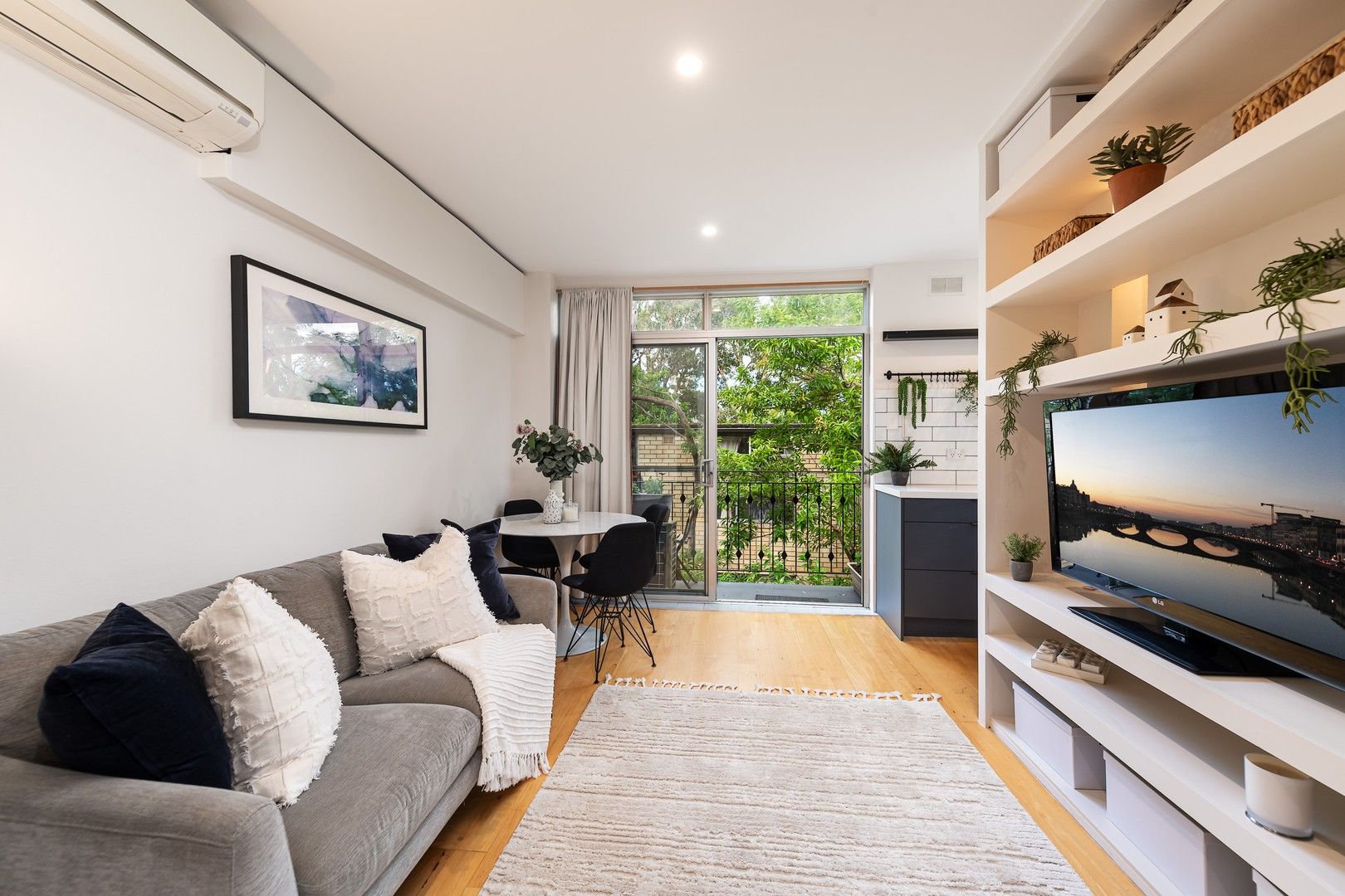 1 bedrooms Apartment / Unit / Flat in 12/10 Avona Avenue GLEBE NSW, 2037