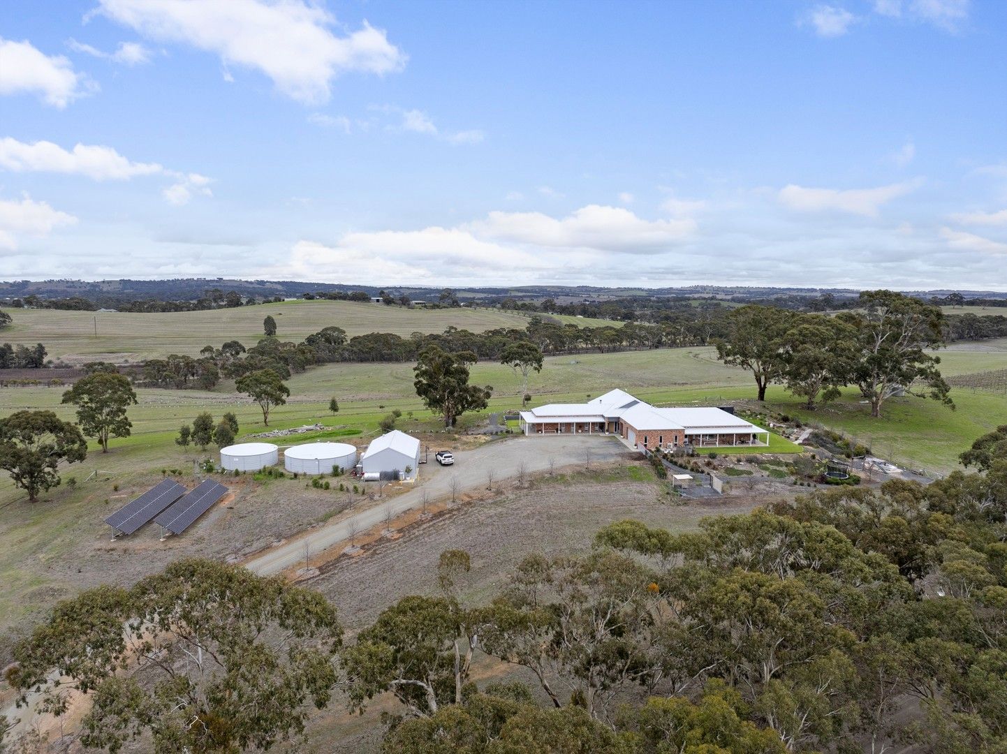 5 bedrooms House in 127 Moccundunda North Road STANLEY FLAT SA, 5453