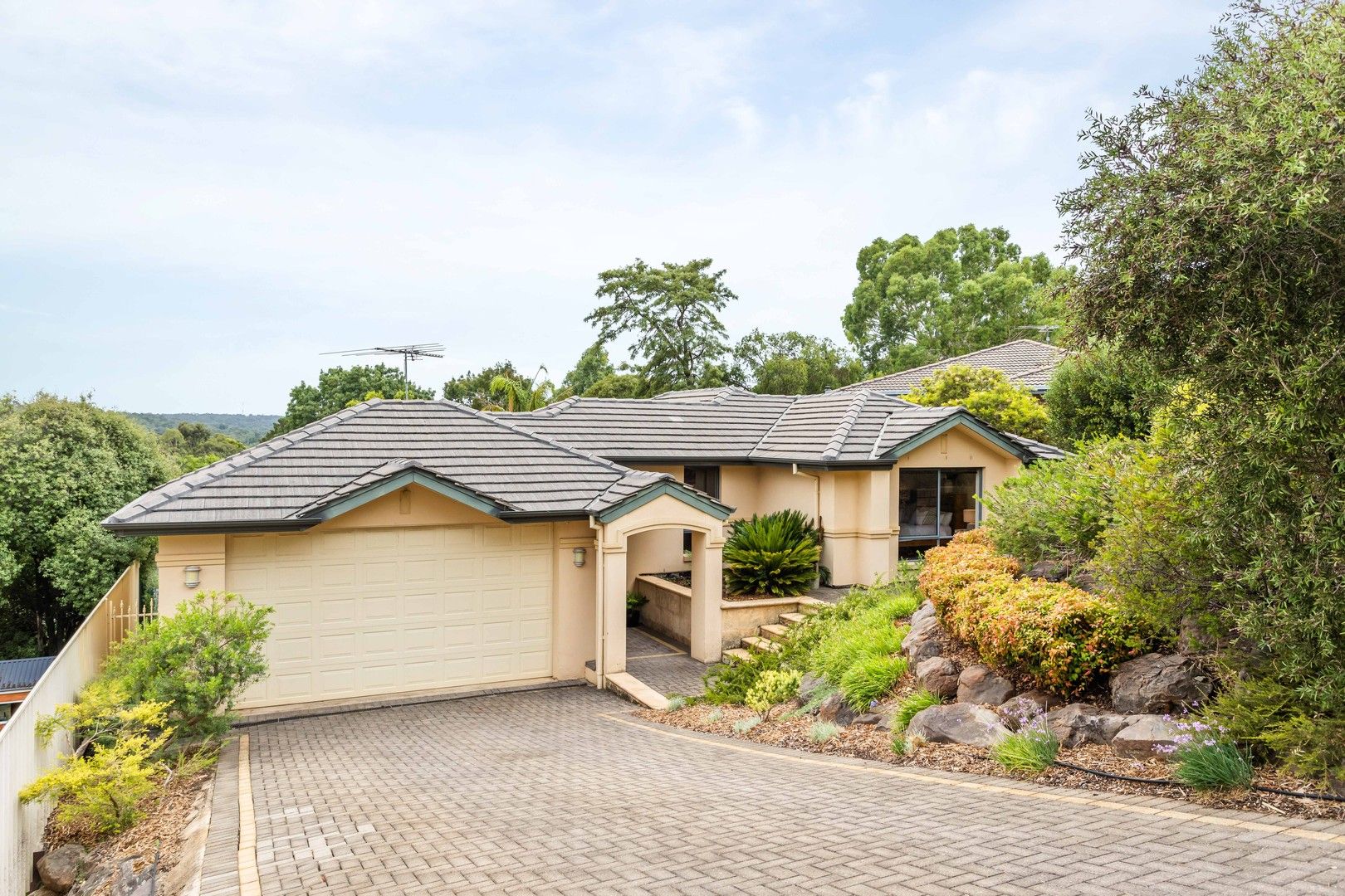 2 Crowsnest Court, Coromandel Valley SA 5051, Image 0