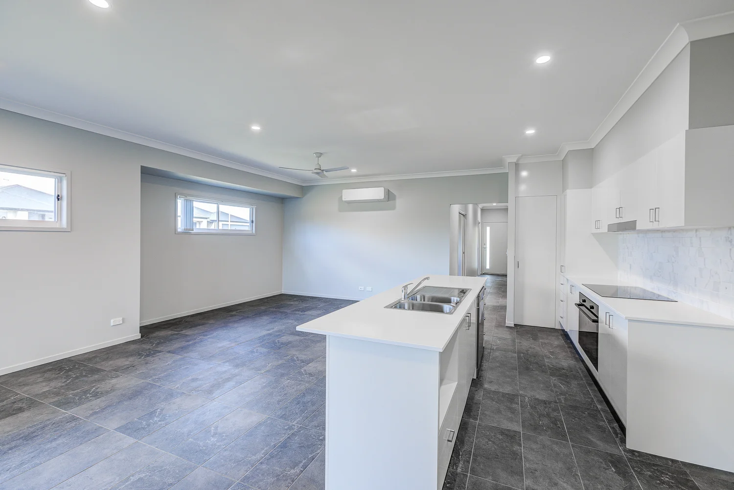 Additional image 4 of 18 Fraser Street, Logan Reserve QLD 4133