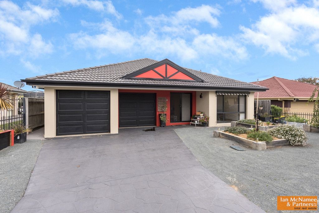 4 Bluestone Gardens, Jerrabomberra NSW 2619, Image 2