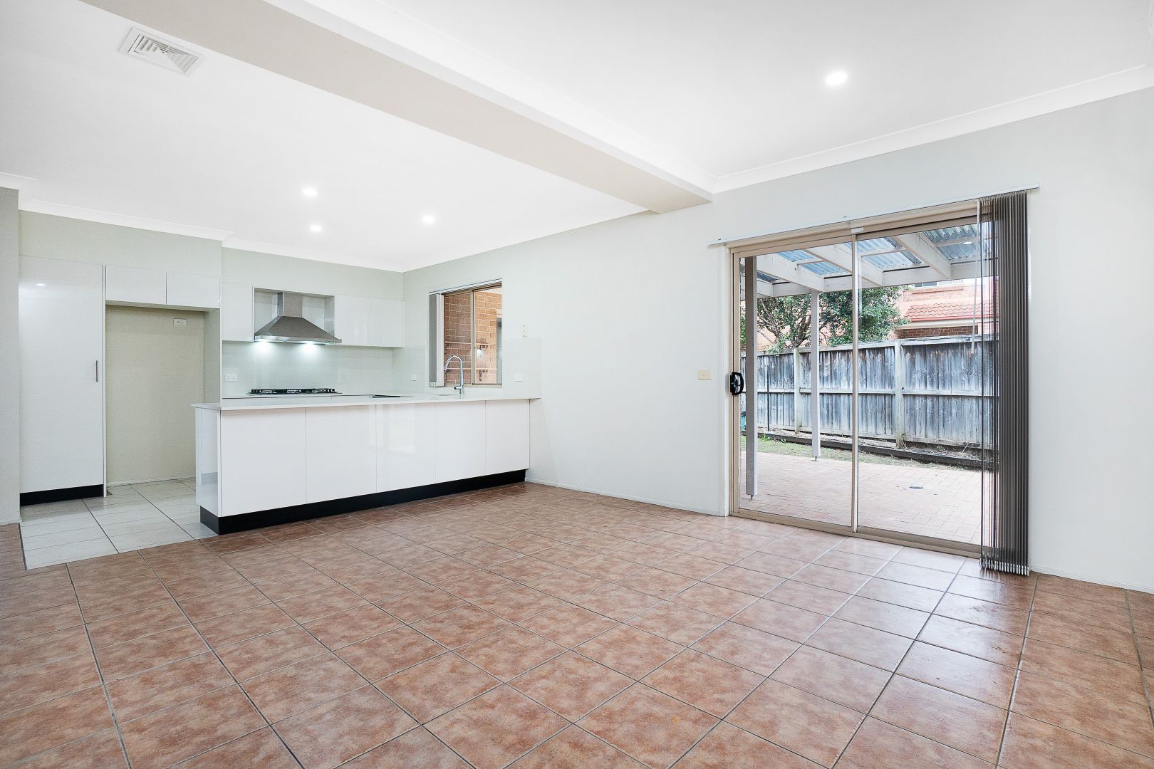 3 Newbury Avenue, Stanhope Gardens NSW 2768, Image 1