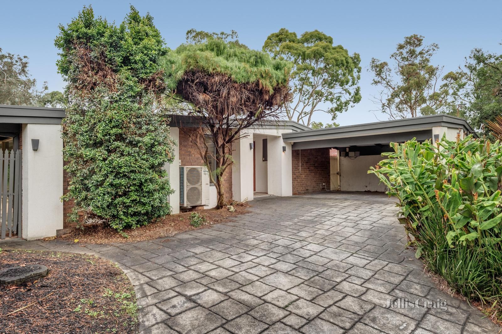 27 Wonthulong Drive, Bayswater North VIC 3153, Image 1