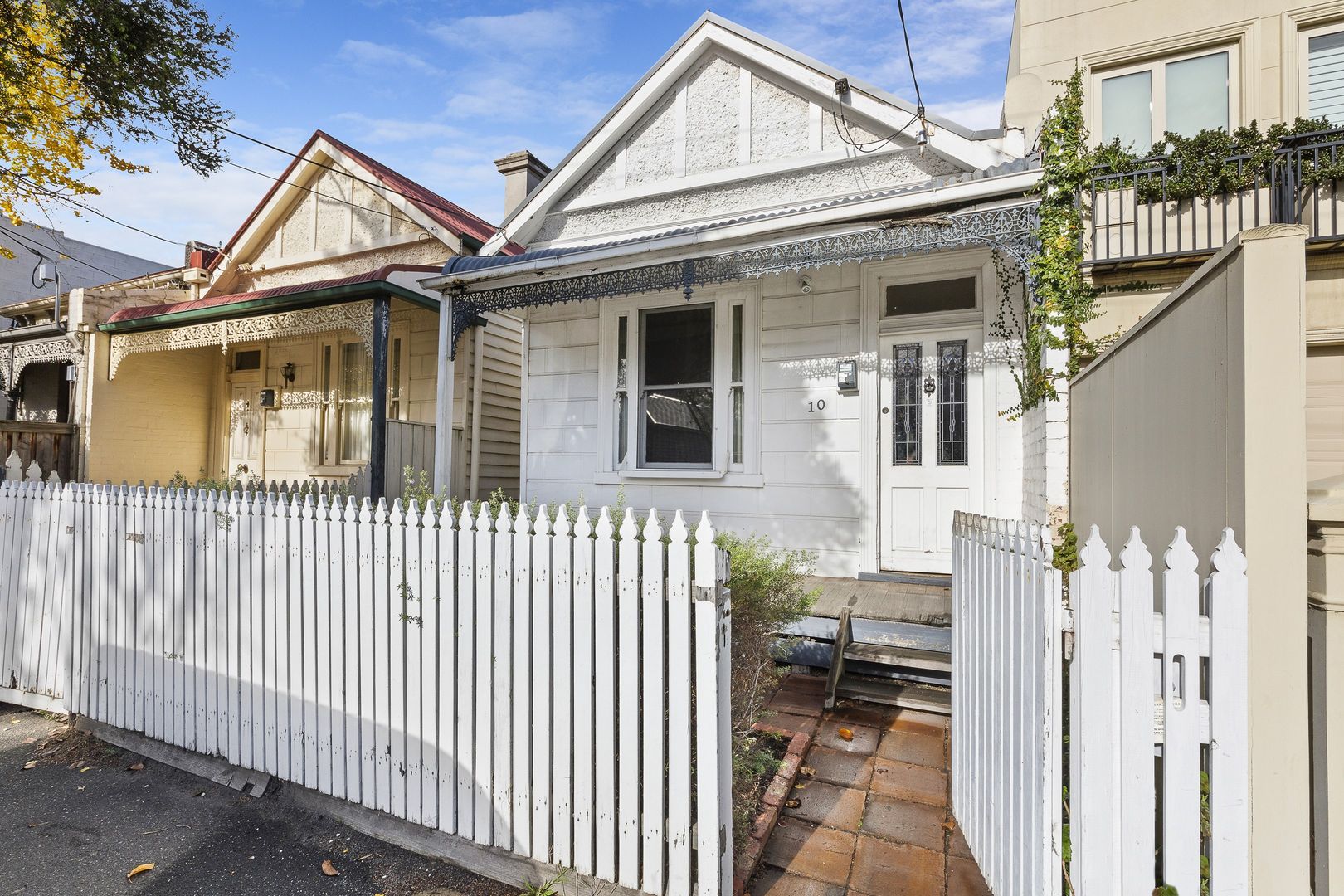 10 Nicholson Street, South Yarra Property History & Address Research