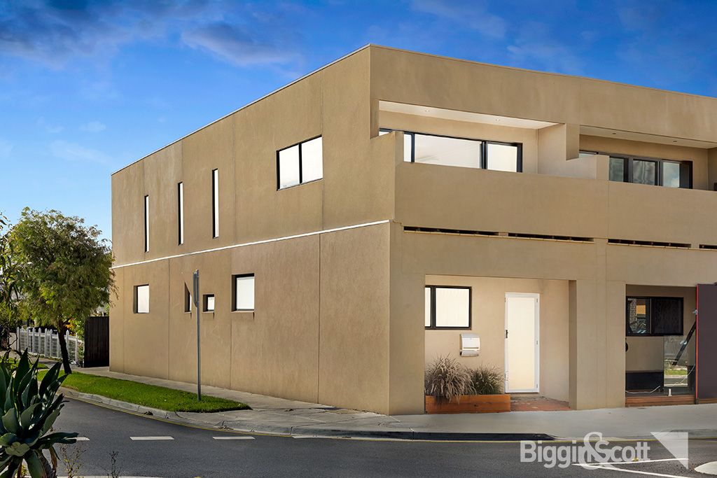 2 bedrooms Townhouse in 4/28 Thomson Street MAIDSTONE VIC, 3012