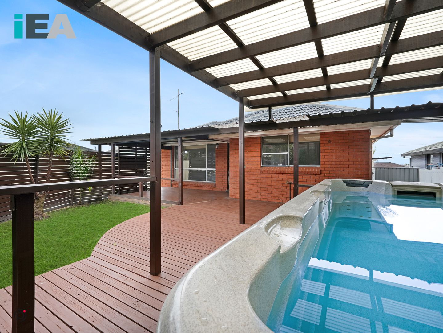 2/320 Shellharbour Road, Barrack Heights NSW 2528