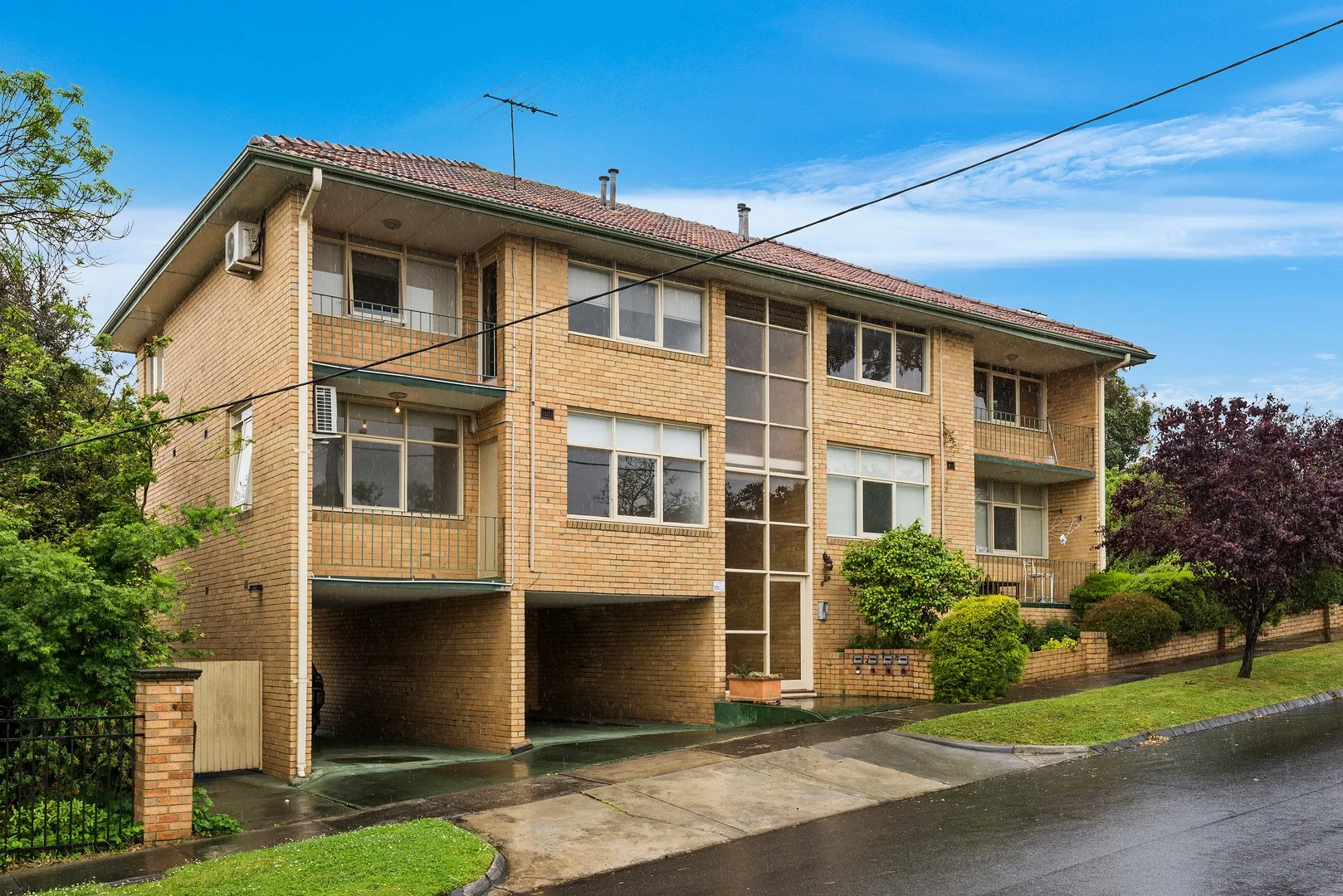 Primary image of 4/11 Yonga Rd, Balwyn VIC 3103