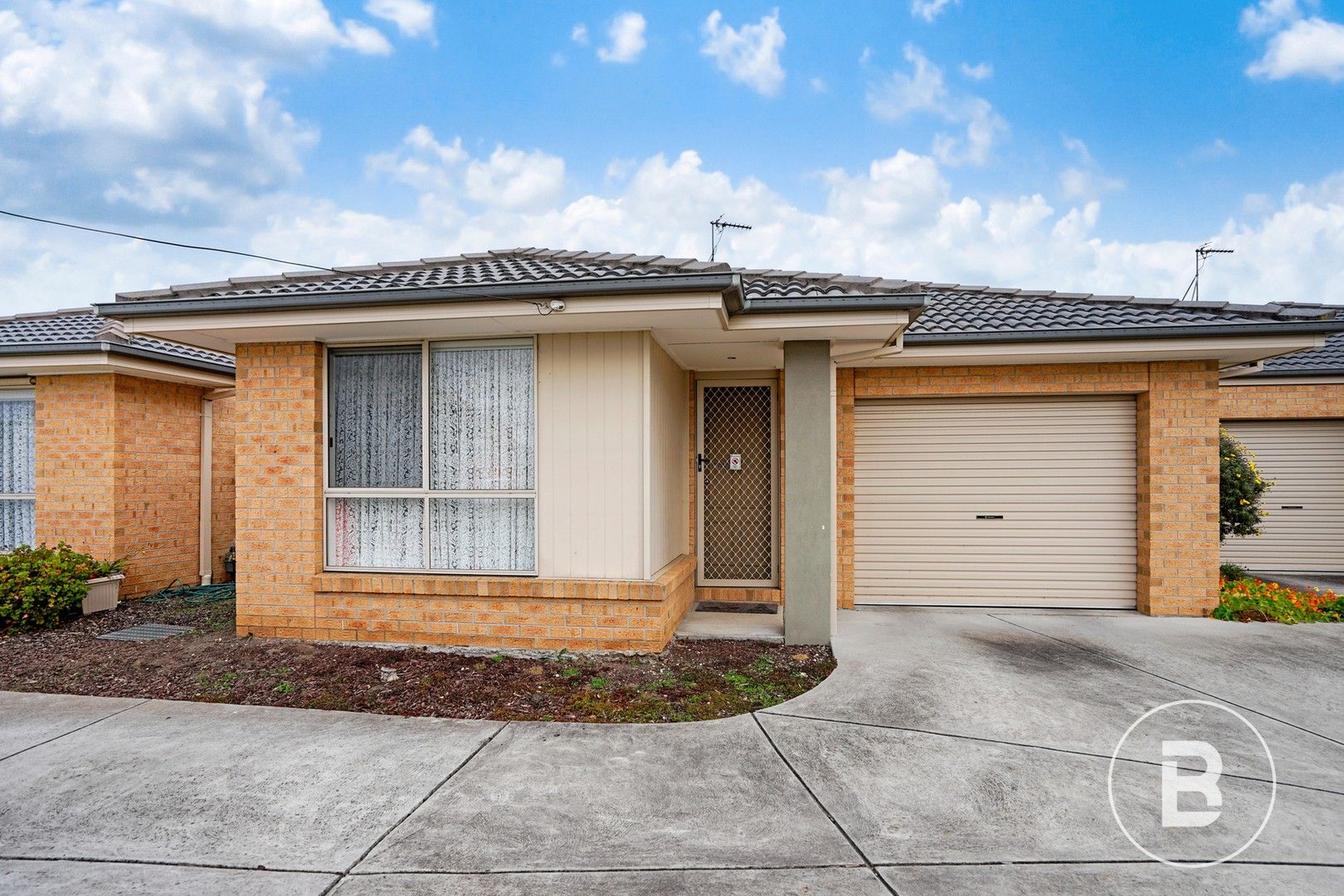 2/3 Lilac Court, Wendouree VIC 3355, Image 0