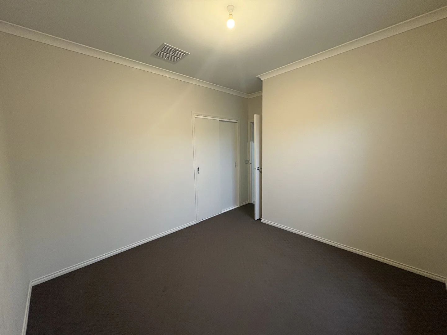 Additional image 8 of 2/125 Fordholm Road, Hampton Park VIC 3976