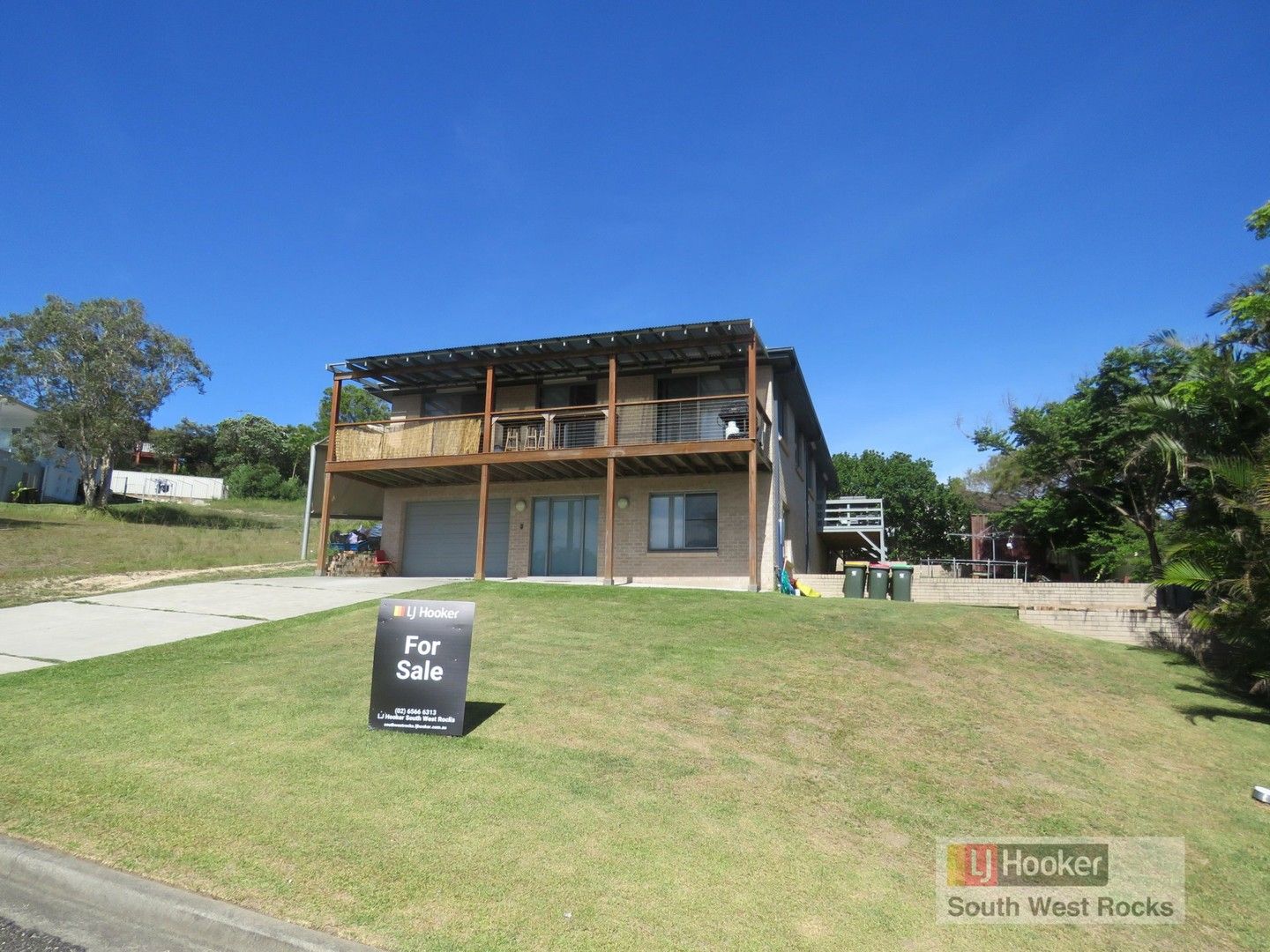 4 bedrooms House in 3 Dolphin Crescent SOUTH WEST ROCKS NSW, 2431
