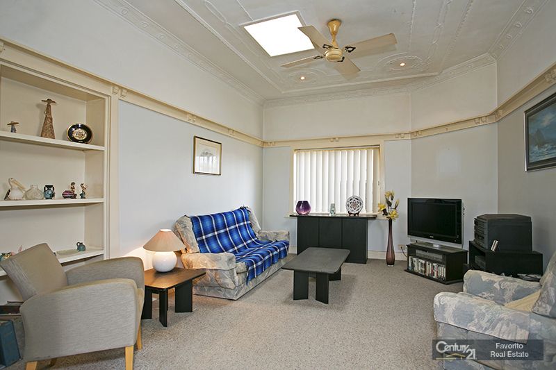 8 Cressy Street, Canterbury NSW 2193, Image 2