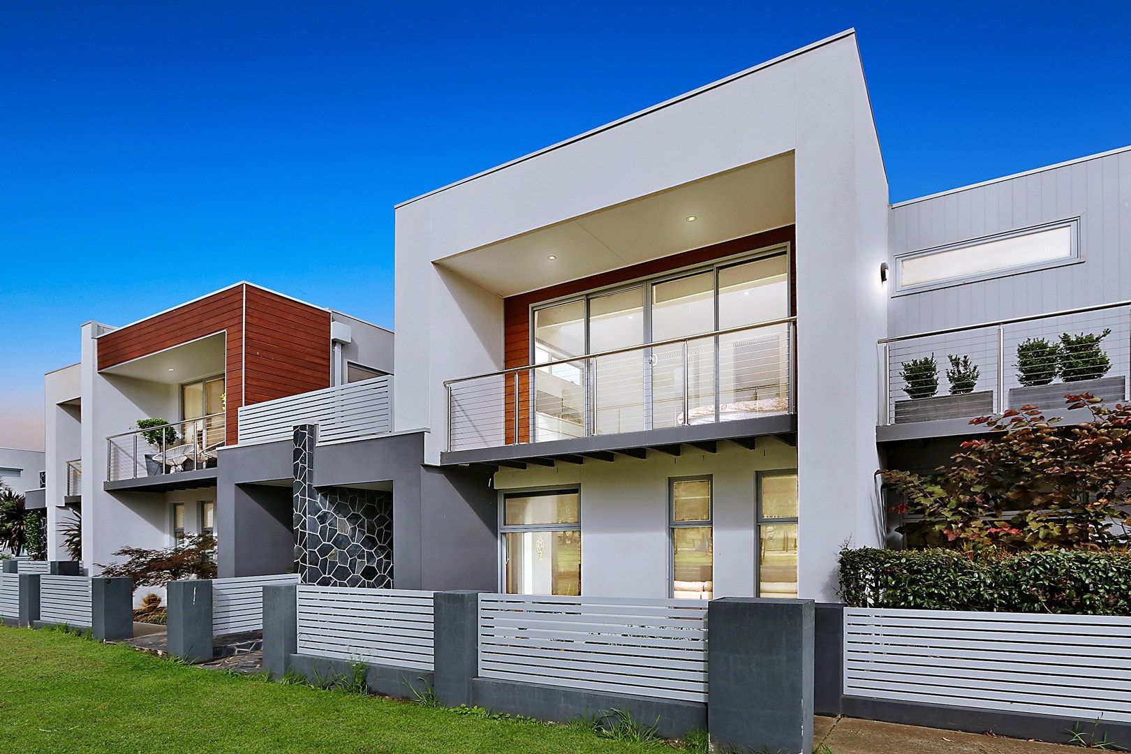 3 bedrooms Townhouse in 2 Bowline Lane SAFETY BEACH VIC, 3936