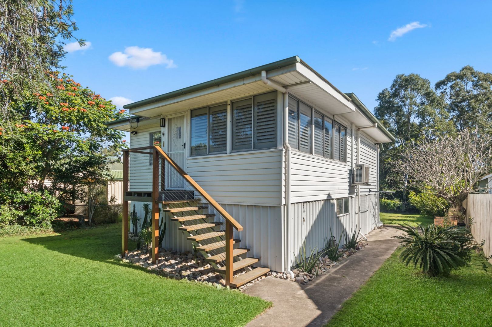 109 Birdwood Road, Holland Park West Property History & Address