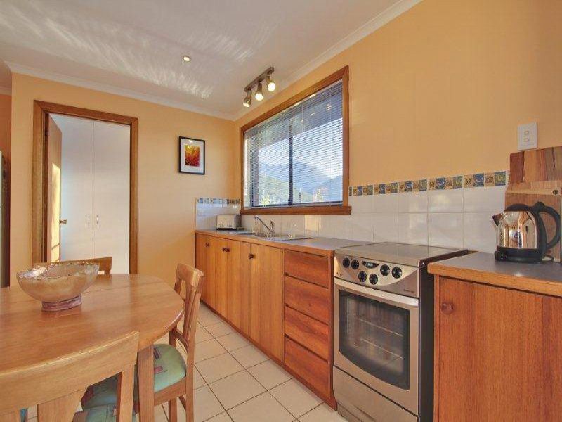 1/6 Namoi Place, Lenah Valley TAS 7008, Image 2