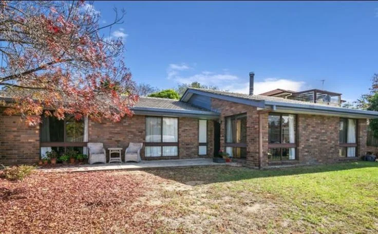 9 Yallambee Avenue, Armidale NSW 2350