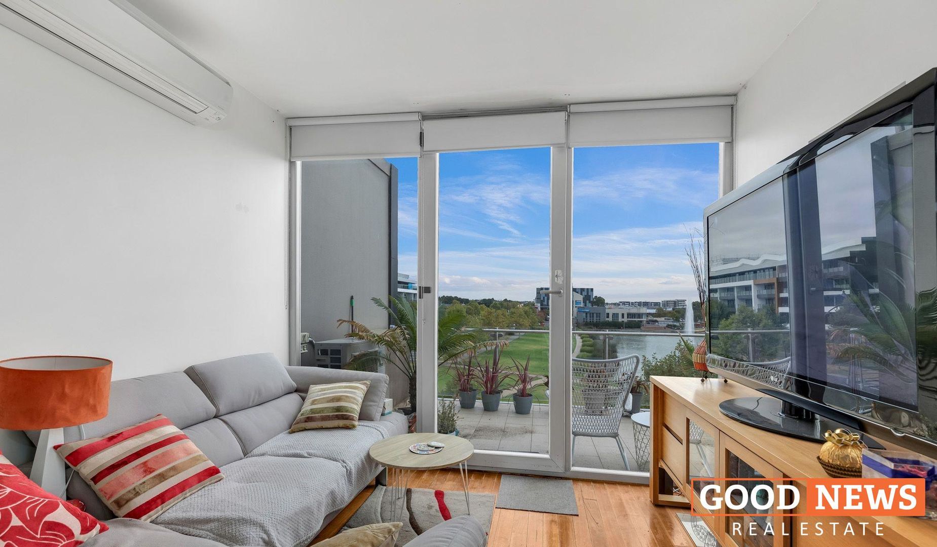 15/2 The Esplanade, Caroline Springs VIC 3023, Image 2