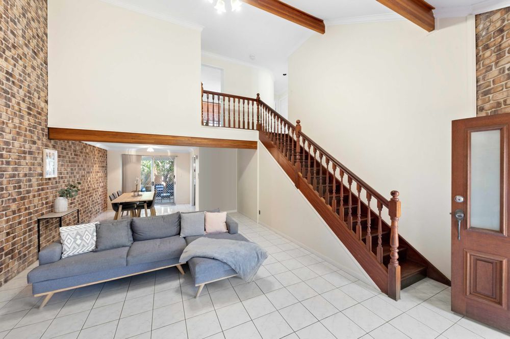 3 bedrooms Townhouse in 2/34 Key Street MORNINGSIDE QLD, 4170
