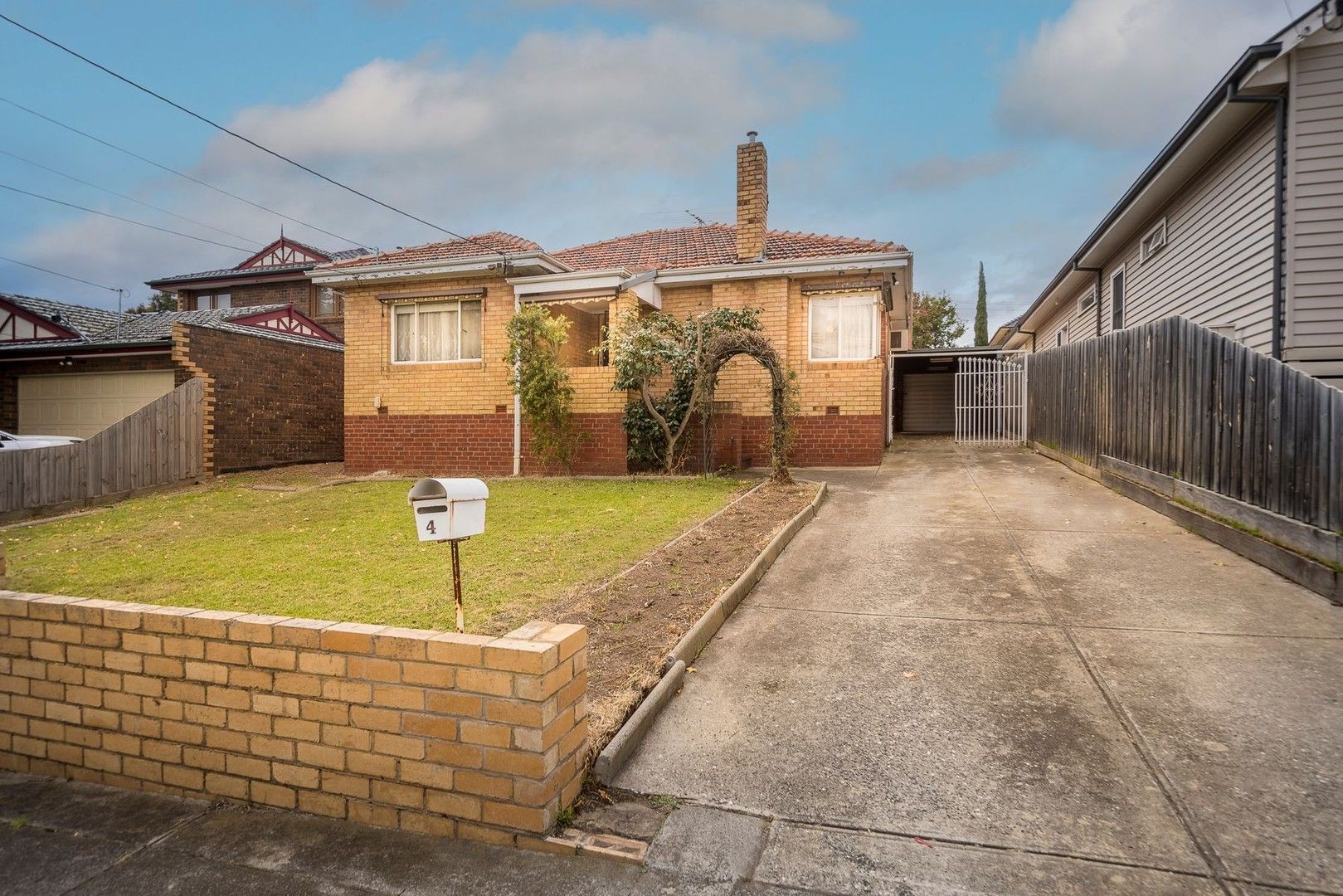 4 Deakin Street, Essendon VIC 3040, Image 0