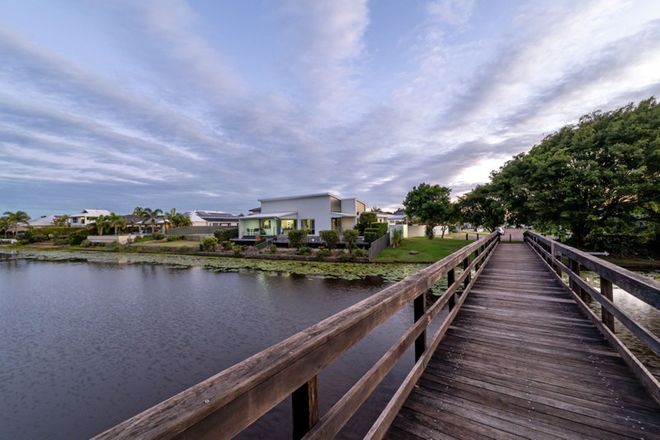 Picture of 5 Wallum Close, PELICAN WATERS QLD 4551