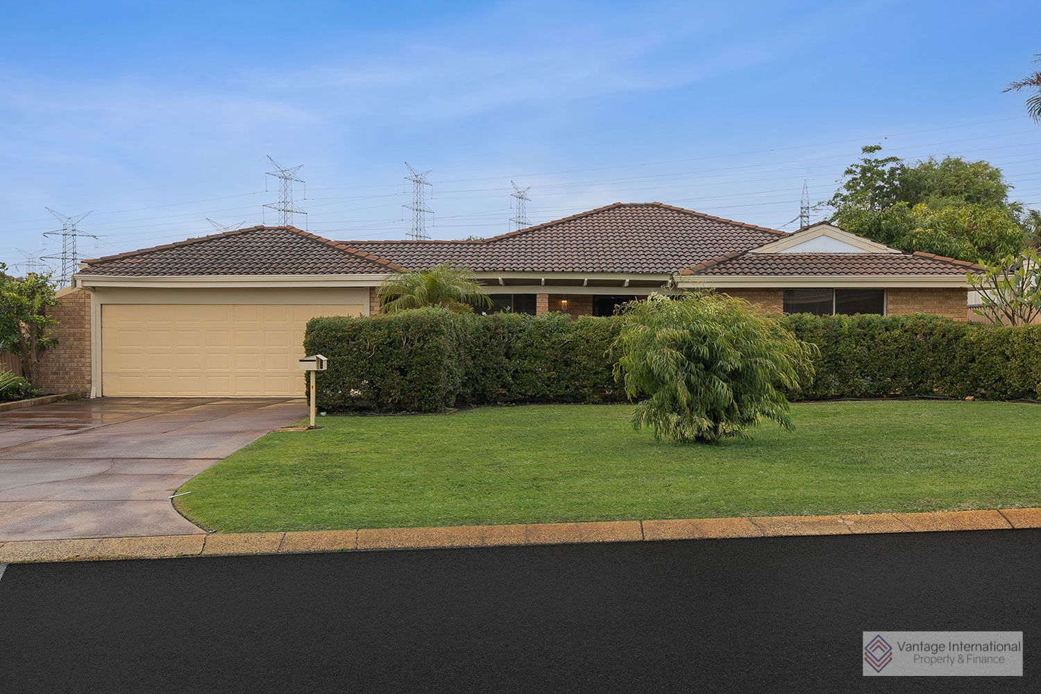 9 Sunshine Place, Bibra Lake WA 6163, Image 2