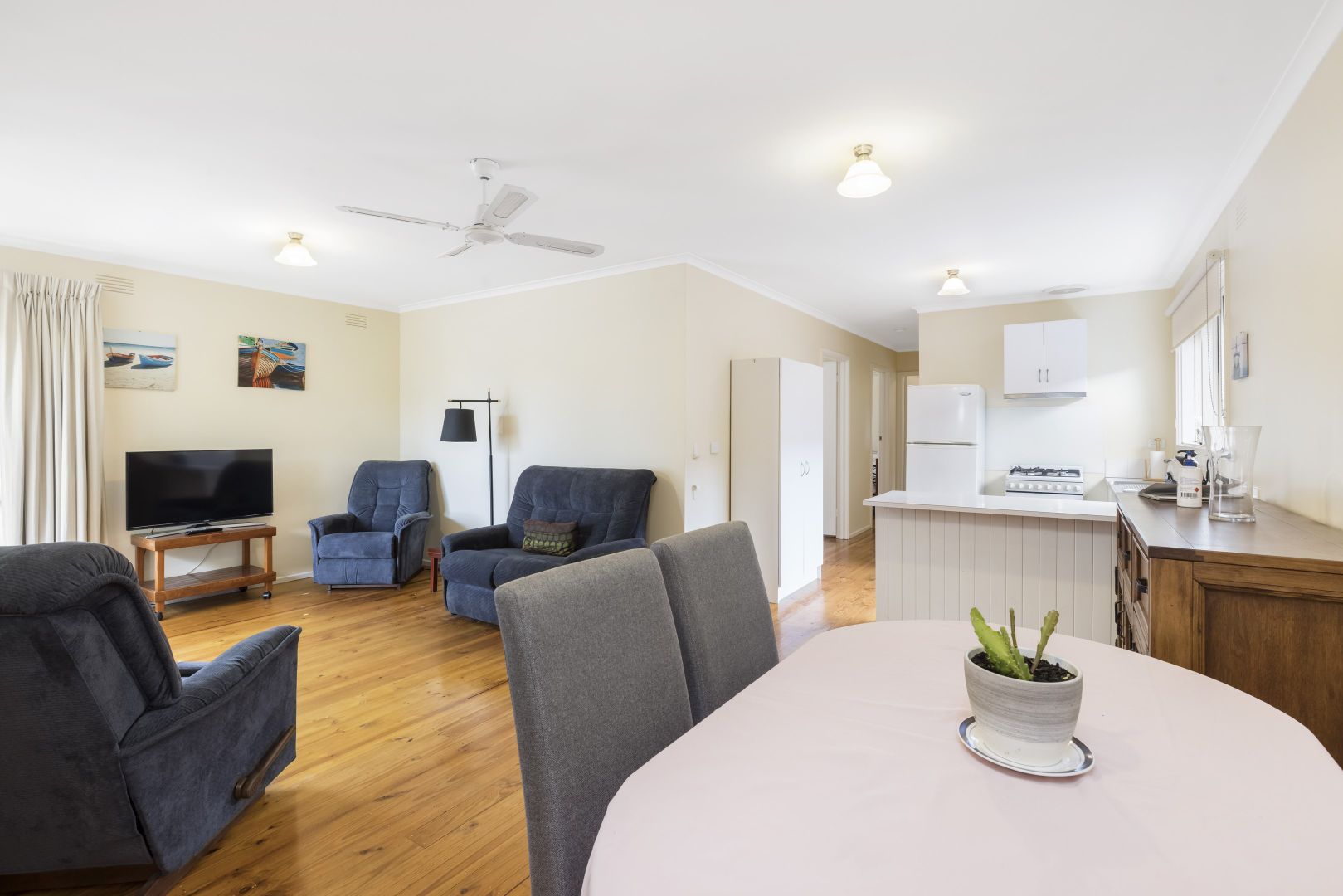 192 Ninth Avenue, Rosebud VIC 3939, Image 2