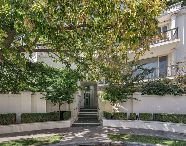7/2 Stanhope Court, South Yarra VIC 3141